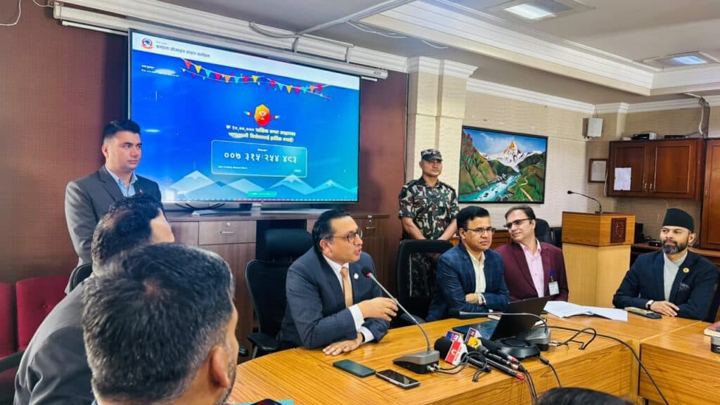 २५० रुपैयाँको सामान खरिद गरेका उपभोक्ताले जिते १० लाखको बम्पर उपहार