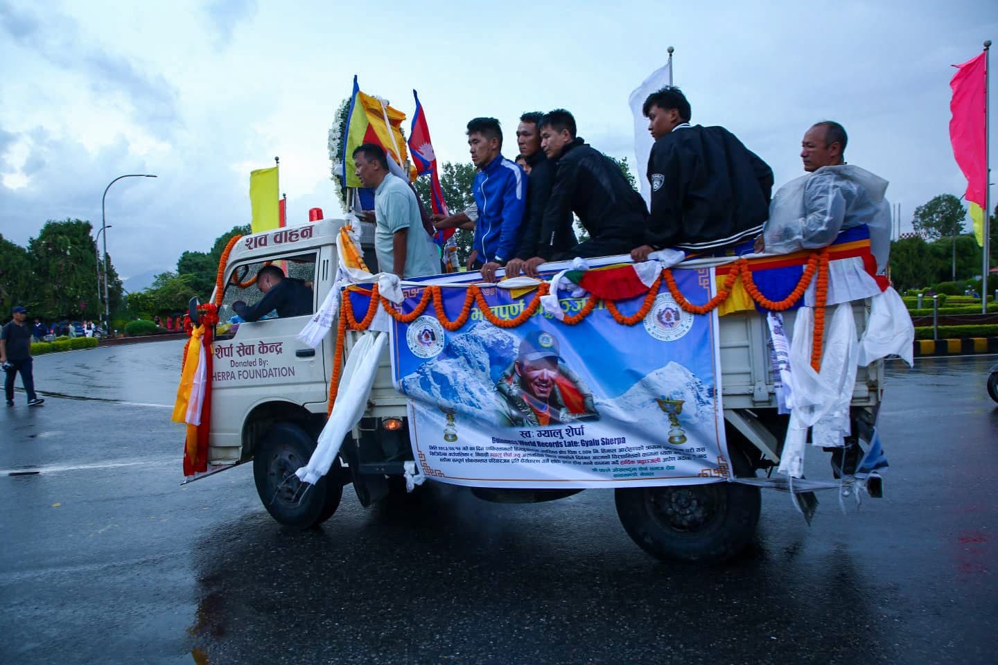 ब्रोड पिक आरोहणका क्रममा ज्यान गुमाएका तीन आरोहीको शव ल्याइयो (तस्विरहरू)