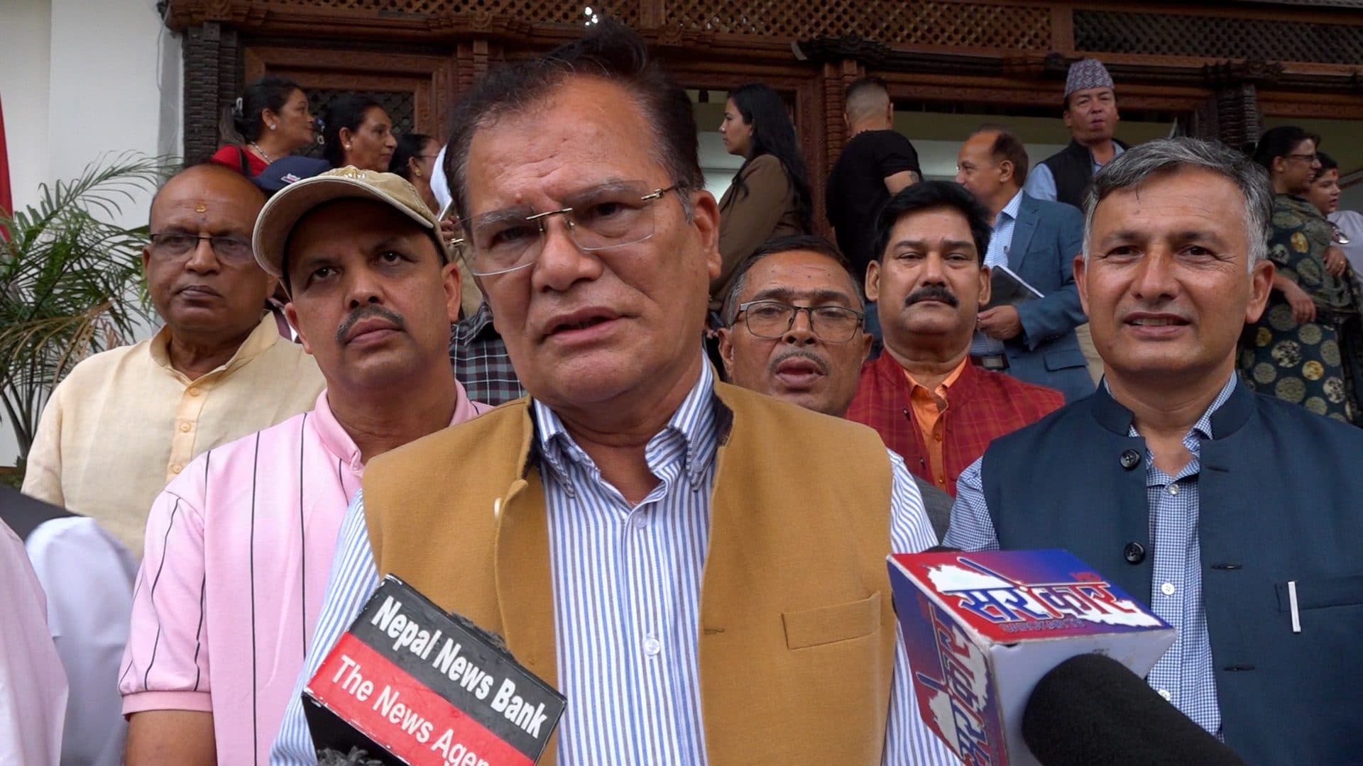 सरकारलाई कांग्रेसको ध्यानाकर्षण- ‘ग्यास र मलको सहज आपूर्तिसहित महँगी नियन्त्रणमा ध्यान जाओस्’