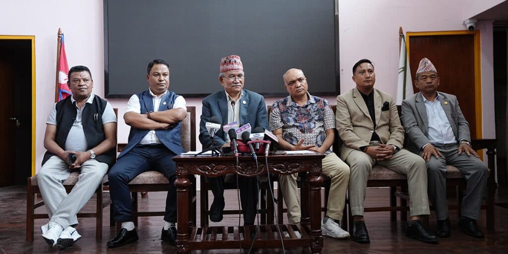 फोहोर व्यवस्थापनलगायतका विषयमा प्रधानमन्त्रीको ध्यानाकर्षण गराउने मेयर्स फोरमको निर्णय