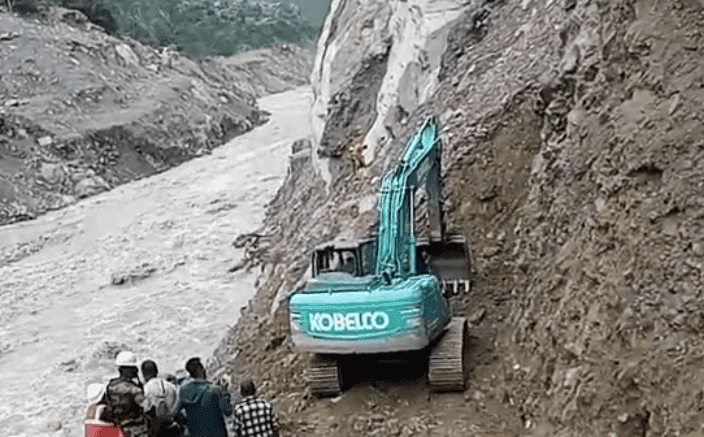 चिलिमे जलविद्युत आयोजनाको सुरुङसम्म पहुँचमार्ग निर्माणमा सफलता