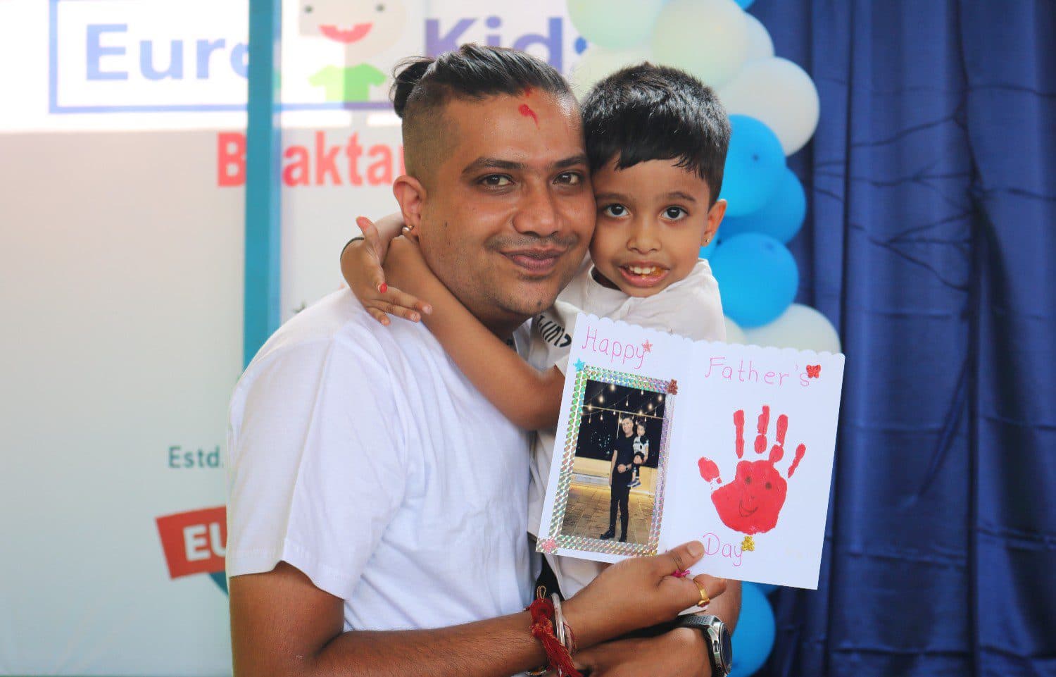 बाबुको माया, सन्तानको खुसी : युरो किड्स सृजनानगरमा मनाइयो ‘फादर्स डे’