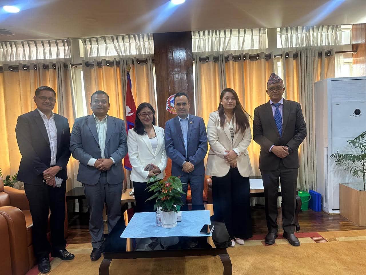 विपद्पछिको पुनर्स्थापना र पुनर्निर्माणमा एनआरएनए र सरकारबीच सहकार्यबारे छलफल