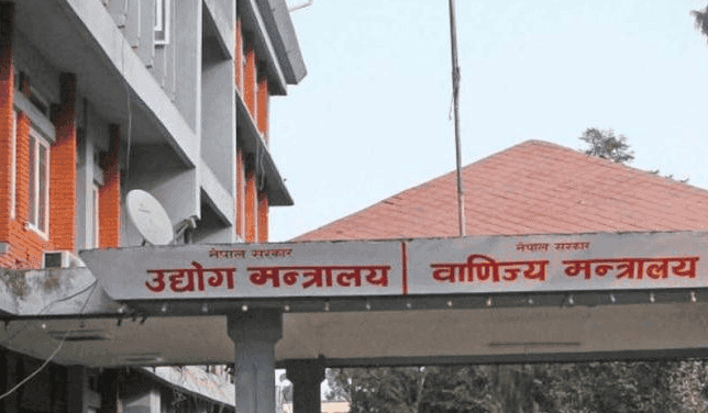 पृथ्वी राजमार्ग बन्द भएपछि हेटौँडाबाट दैनिक १०० ट्रक ग्यास काठमाडौं पठाउने तयारी
