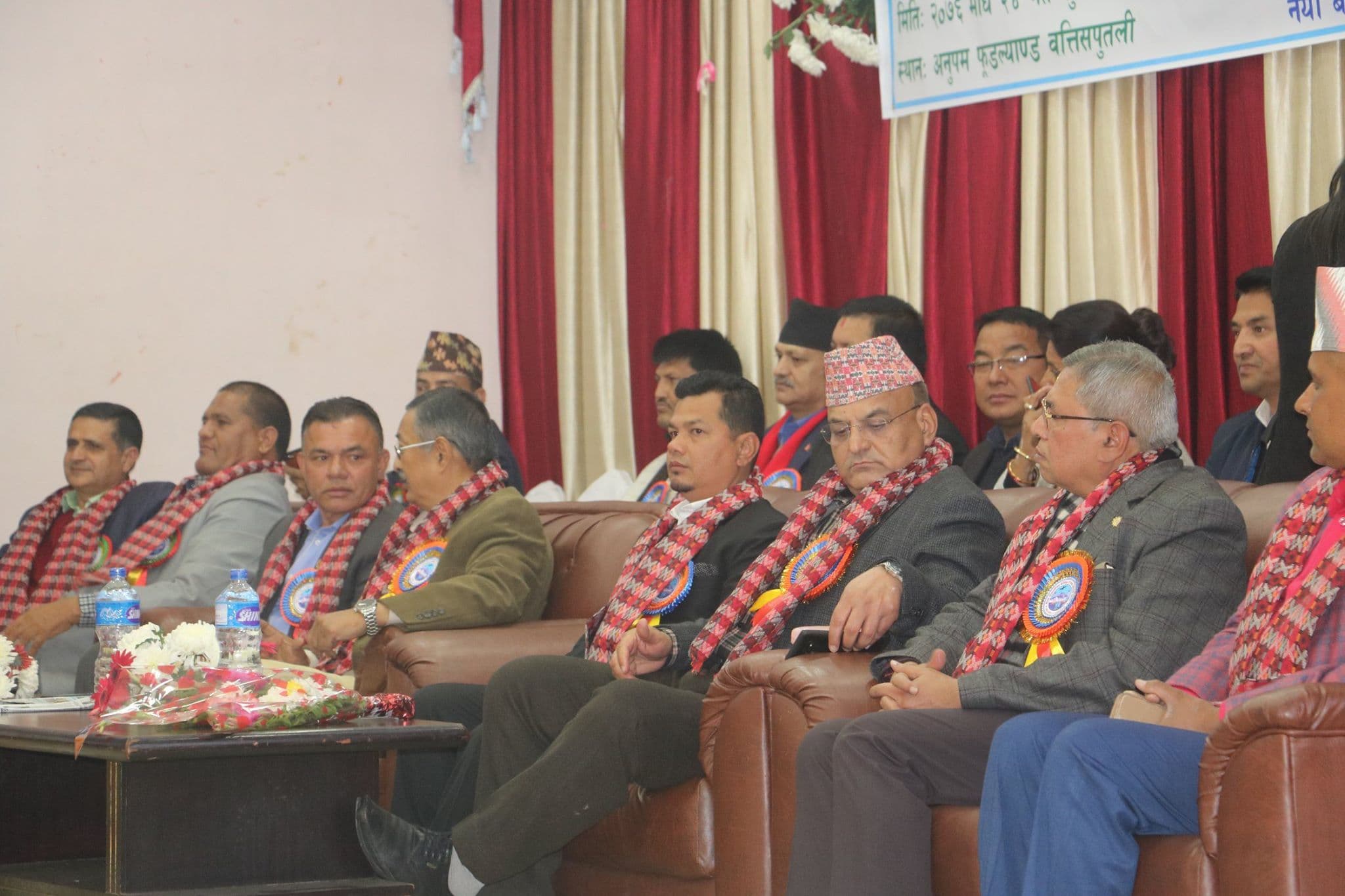 लोकतान्त्रिक फोरममा निर्विरोध नेतृत्व छान्न काँग्रेस नेताको आग्रह, तर चुनाव हुँदै