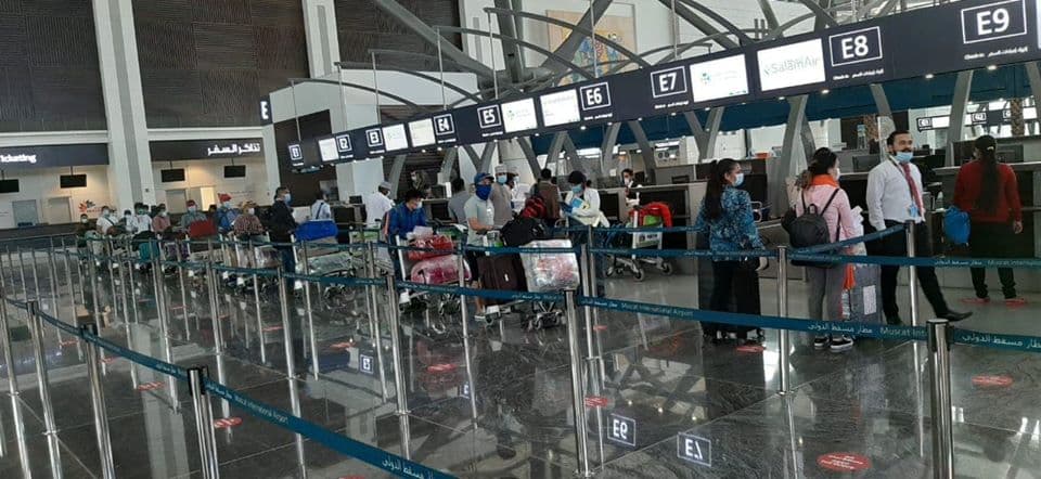 सरकारले तोकेभन्दा सस्तोमा ओमानबाट आए १६६ यात्रु