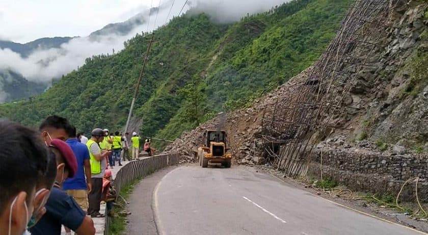 नारायणगढ–मुग्लिन सडक फेरि अवरुद्ध