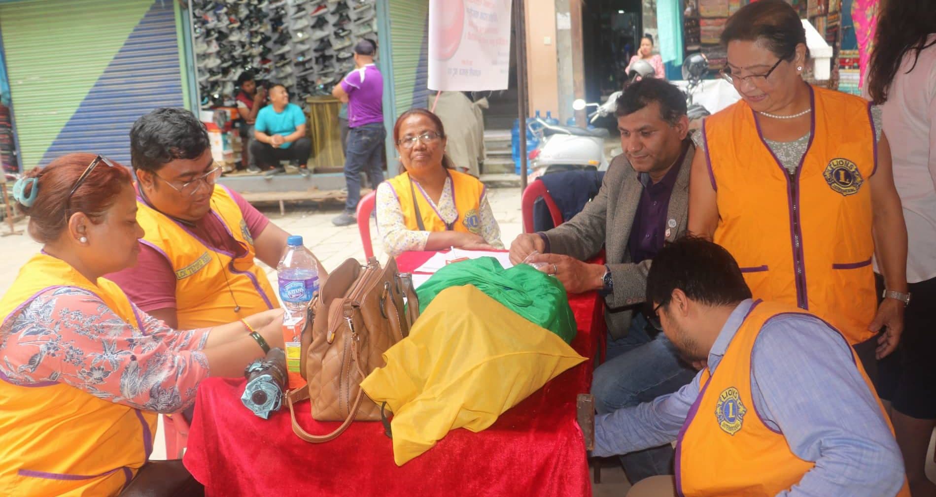 डेङ्गुको बिरामी बढ्दै गएकाले सबैलाई रक्तदान गर्न रक्तदाता समाजको अनुरोध