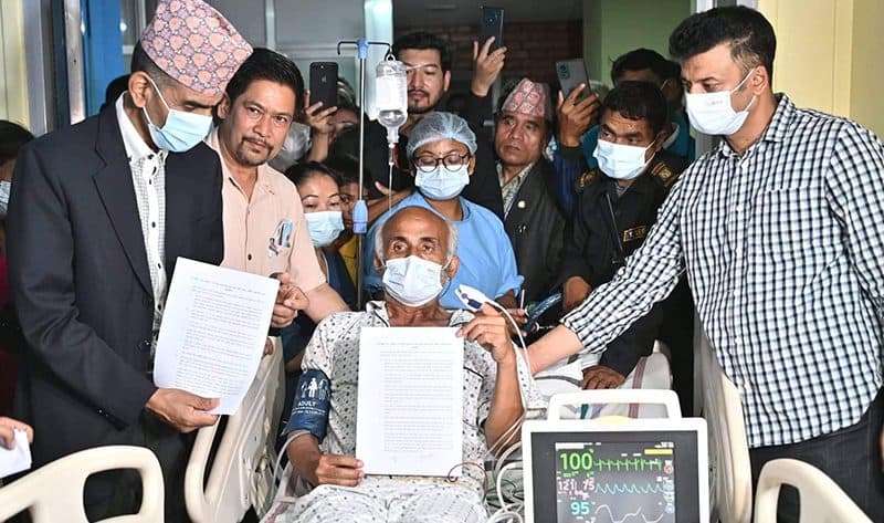 डा. केसीले तोडे अनशन, सरकारसँग १० बुँदे सहमति