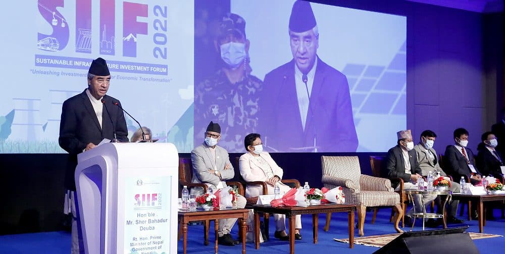 निजी क्षेत्रलाई प्रधानमन्त्री देउवाको आग्रह : ‘पूर्वाधार विकासमा लगानी बढाउनुस्’