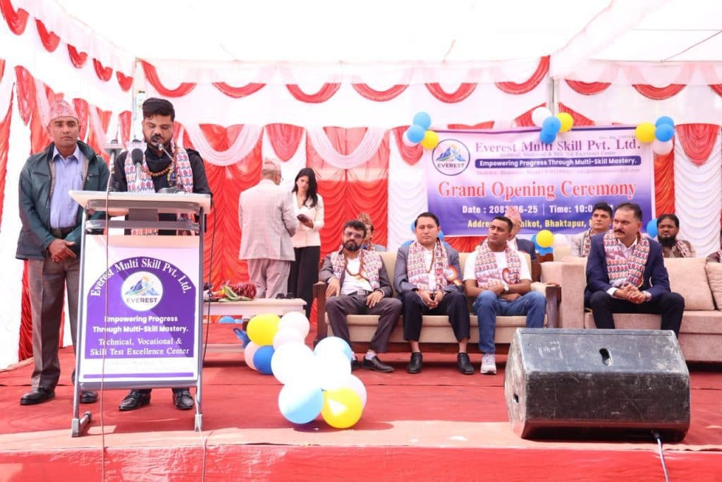भक्तपुरमा खुल्यो अन्तर्राष्ट्रियस्तरको सीप तालिम केन्द्र ‘एभरेष्ट मल्टी स्किल’, श्रममन्त्री यादवद्वारा उद्घाटन
