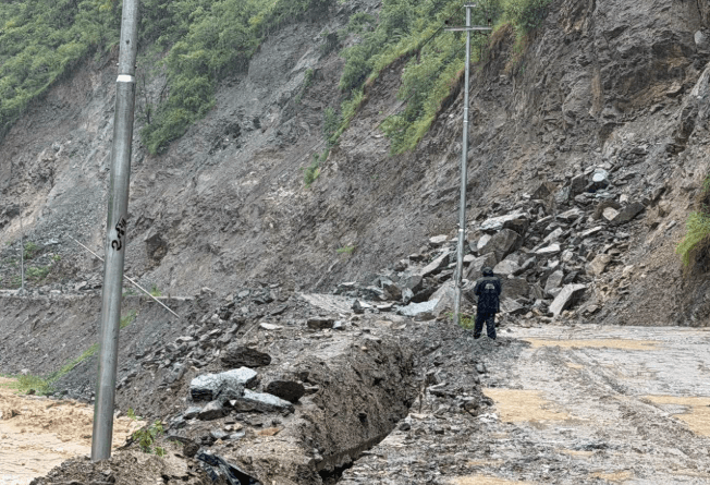 विपदका कारण म्याग्दी र गोरखाका सडक खण्ड प्रभावित