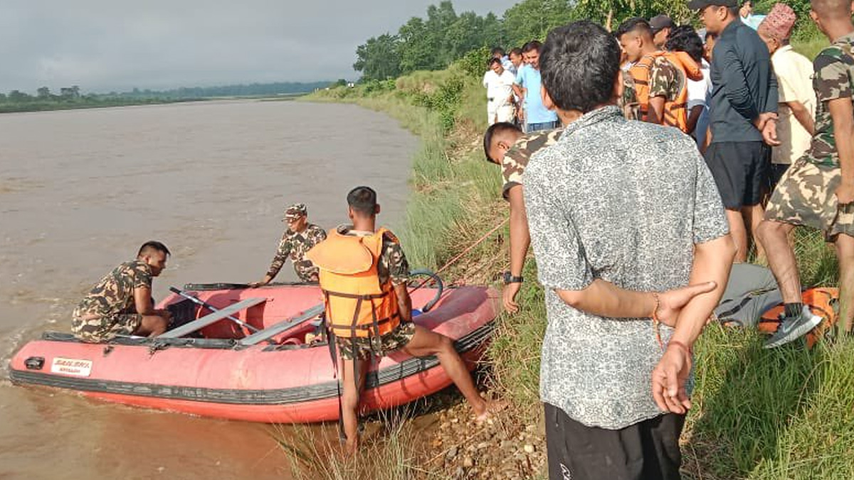 माछा मार्न गएका दुई जना राप्ती नदीमा बेपत्ता