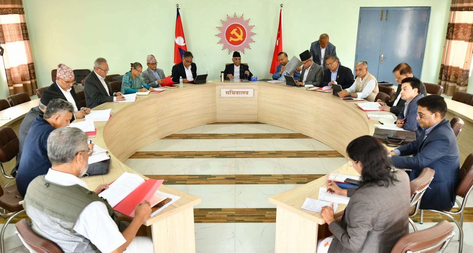 अनेरास्ववियुमा ३२ वर्षे उमेरहद लगाउने एमालेको निर्णय
