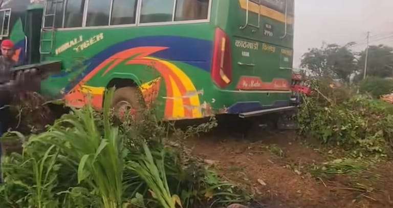 मकवानपुरमा बसको ठक्करले ३ जनाको मृत्यु, ३ घाइते