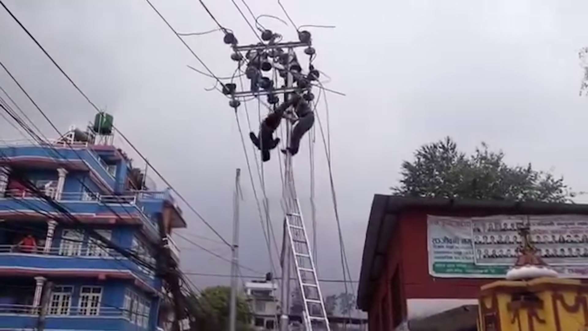 प्राधिकरणको लापरवाहीका कारण करेन्ट लागेर युवकको मृत्यु