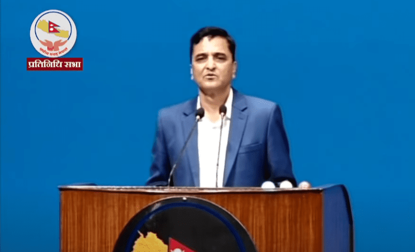 कुलमान हटाउँदा प्रचण्डको मुटुमै गोली लागेको जस्तो भयो : योगेश भट्टराई