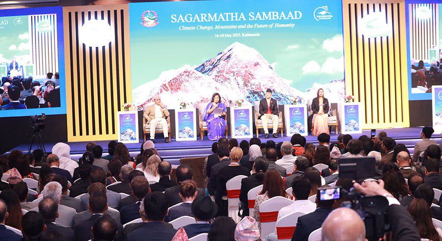 पहिलो सगरमाथा संवाद सम्पन्न, २५ बुँदे ‘सगरमाथा कल फर एक्सन’ घोषणापत्र जारी