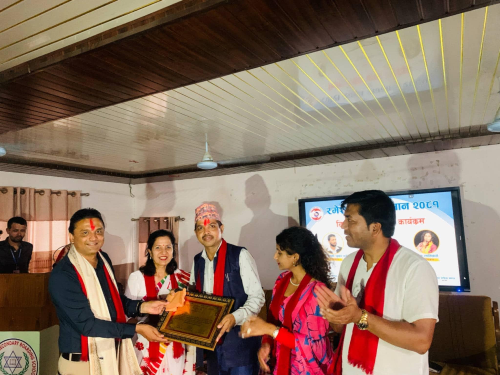 कवि परियारलाई रमेश स्मृति सम्मान र अधिकारीलाई प्रोत्साहन पुरस्कार