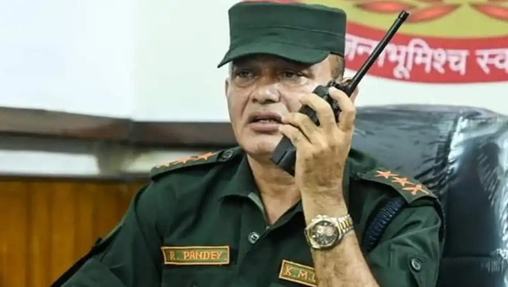 काठमाडौंका नगर प्रहरी प्रमुख राजु पाण्डे निलम्बित