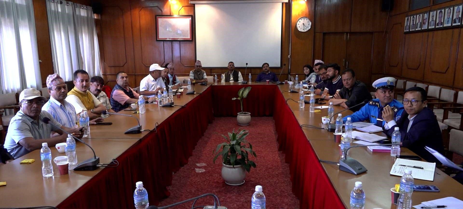 गण्डकी प्रदेश सरकारले ‘राइड शेयरिङ’ नियमावली स्थगन गरेपछि मात्र गाडि चल्ने